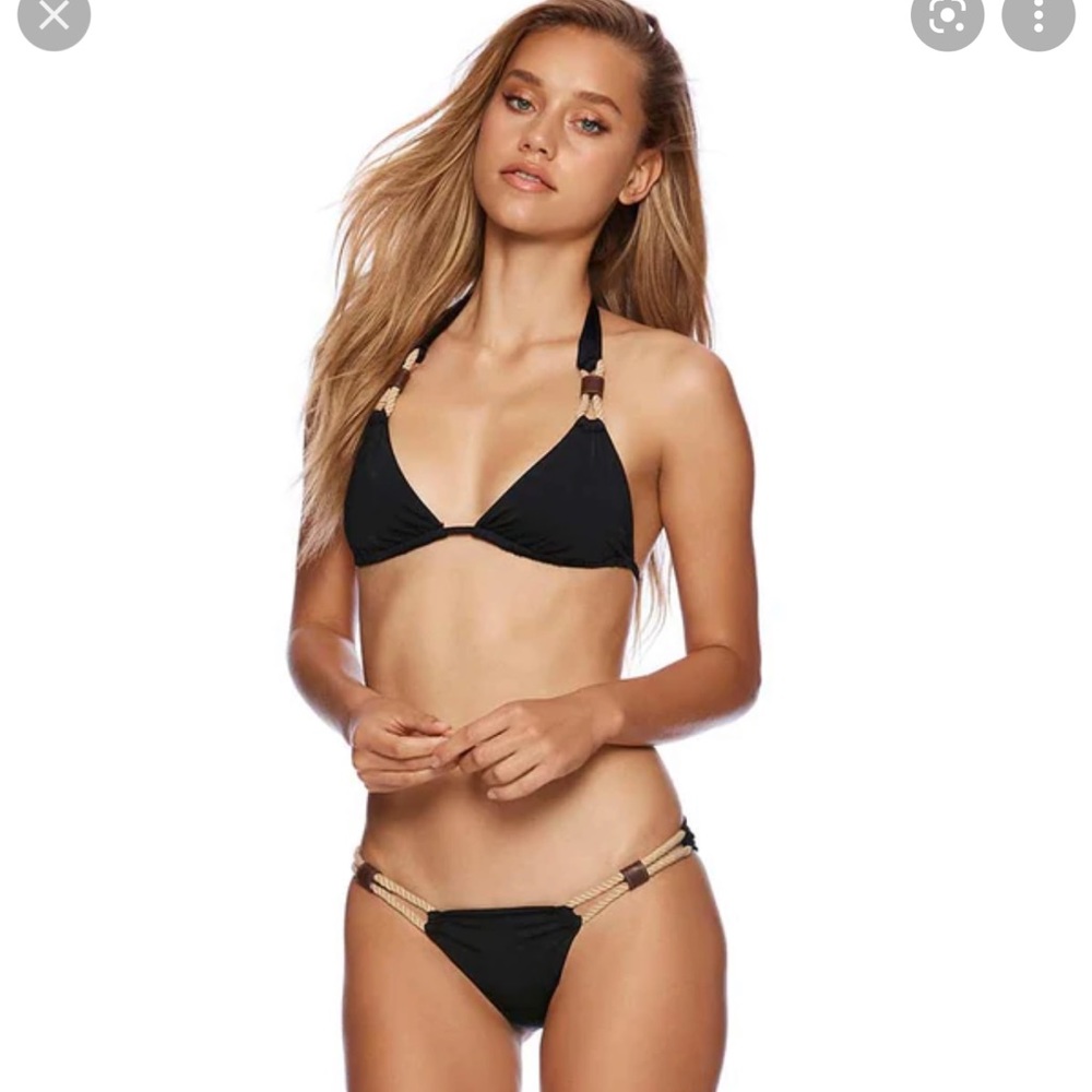BEACH BUNNY Blair Sahara bikini